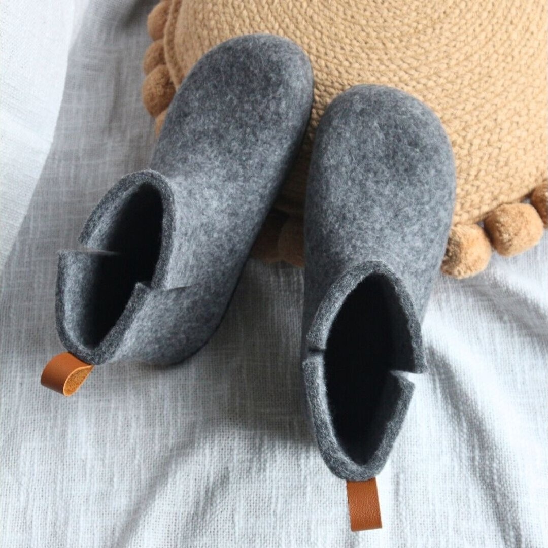 Velti aulinukai - šlepetės moterims barefoot Hugis 1 Velti aulinukai - šlepetės moterims barefoot Hugis 1