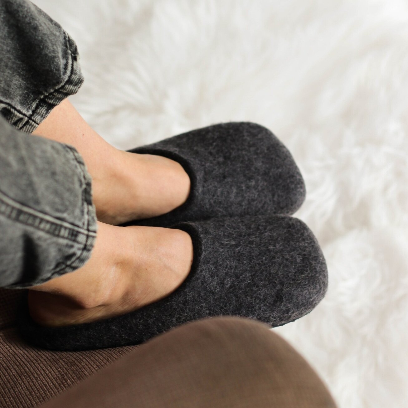 Įspiriamos veltos šlepetės moterims barefoot Comfy slide Įspiriamos veltos šlepetės moterims barefoot Comfy slide