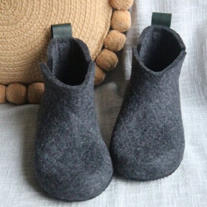 Velti aulinukai - šlepetės vyrams barefoot Hugis Velti aulinukai - šlepetės vyrams barefoot Hugis