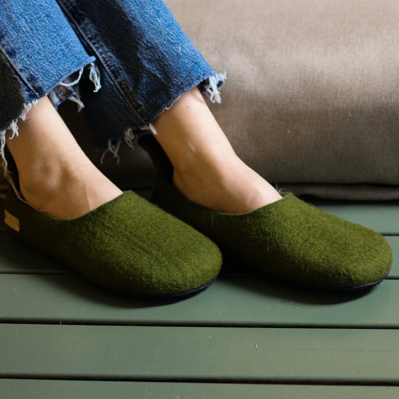 Užmaunamos veltos šlepetės moterims barefoot Mini Tail 1