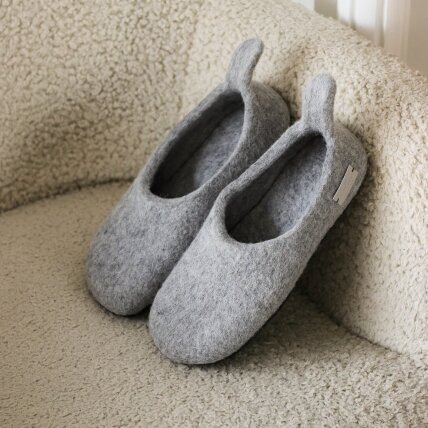 Užmaunamos veltos šlepetės moterims barefoot Mini Tail