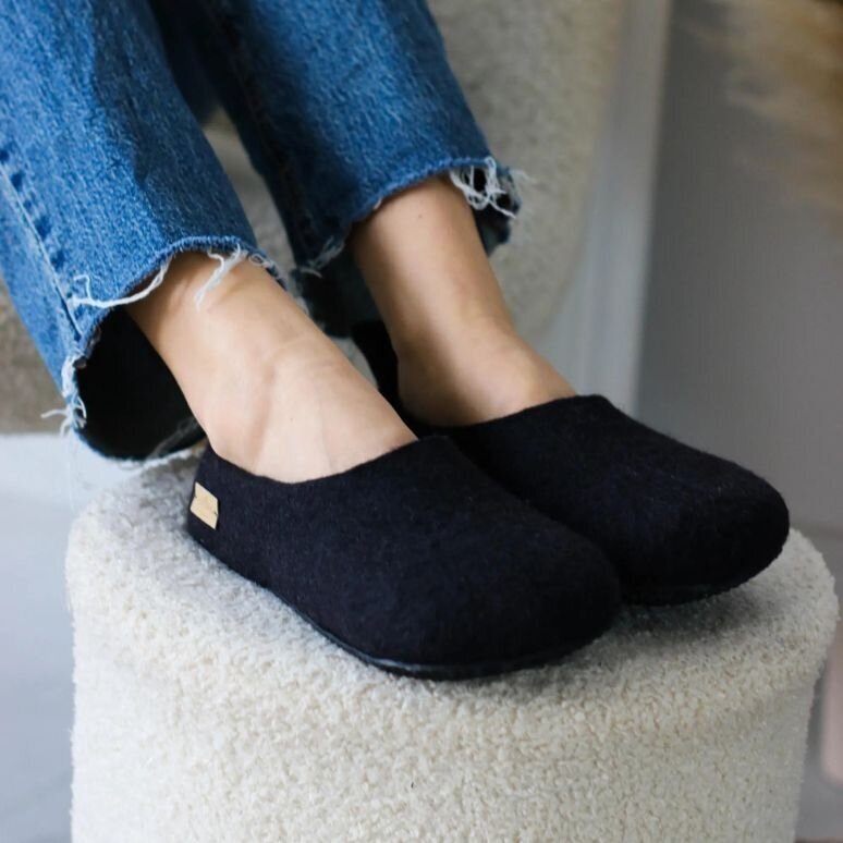 Užmaunamos veltos šlepetės moterims barefoot Mini Tail 2