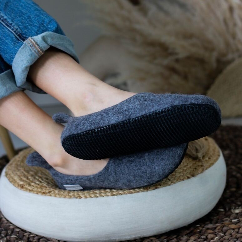 Užmaunamos veltos šlepetės moterims barefoot Mini Tail 1